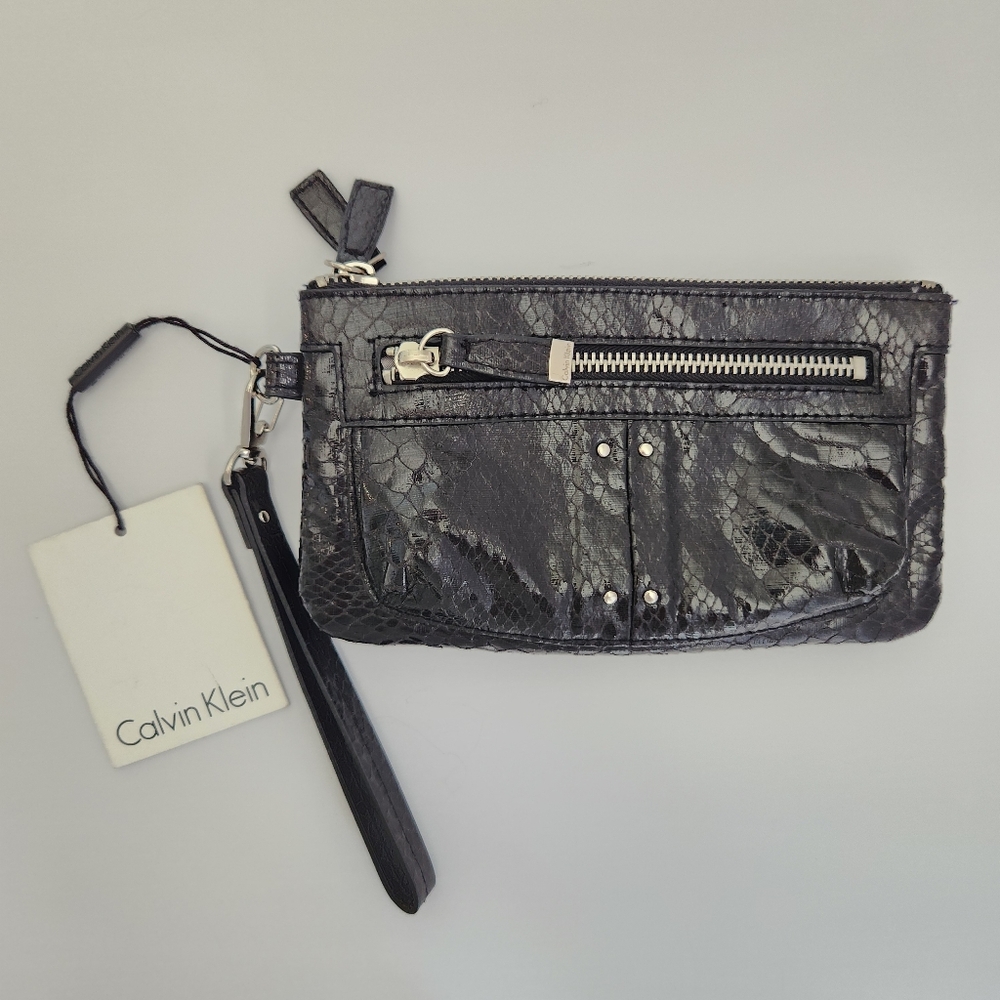 NWT Calvin Klein Black Snake Skin Slgs Mmx Wristlet Double Zipper ID Pocket